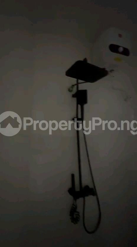 1 bedroom Flat / Apartment for rent Off Oguntolu Pedro Road Shomolu Shomolu Lagos