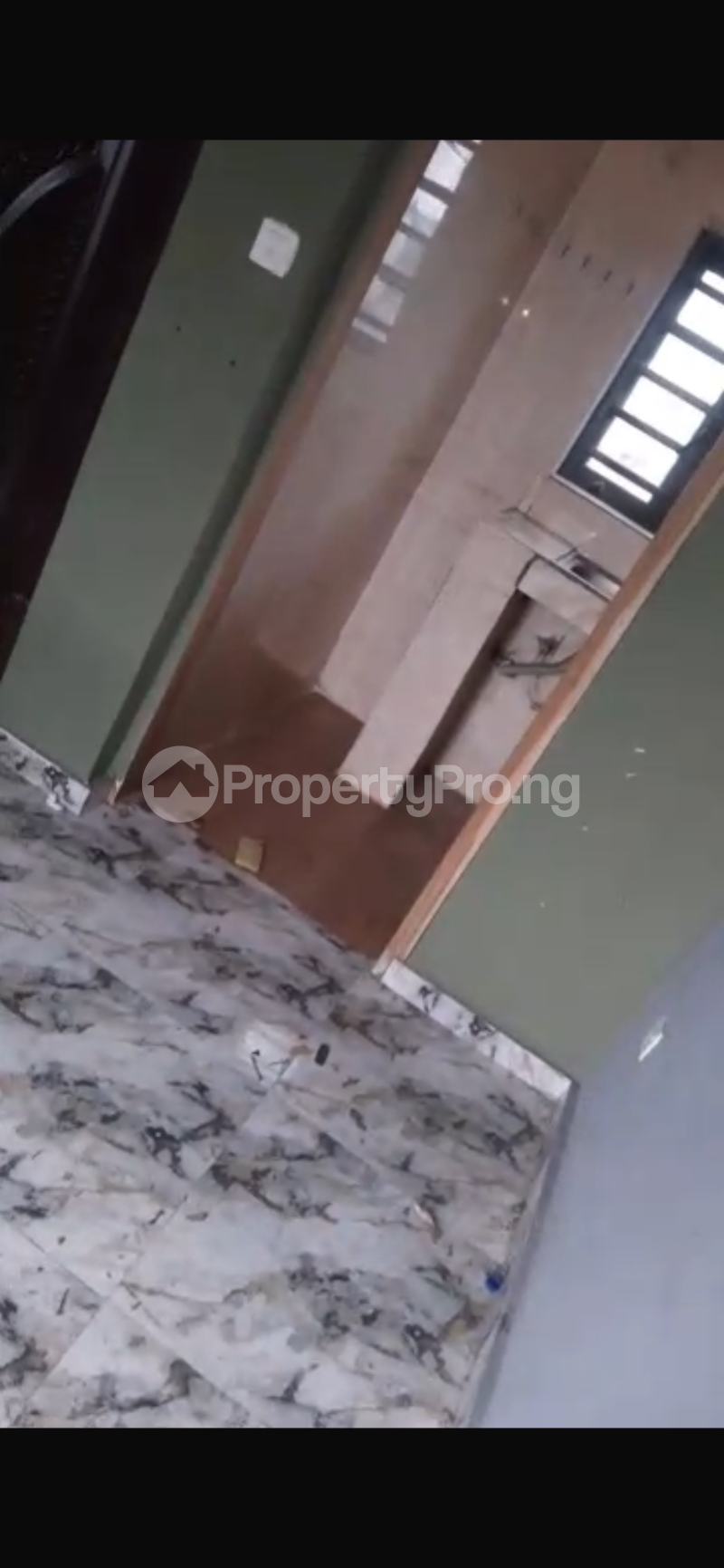 Flat / Apartment for rent Adekunle Yaba Lagos