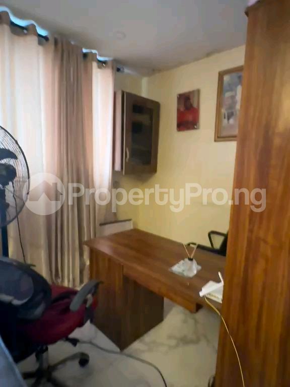 1 bedroom Flat / Apartment for sale Off Market Street Shomolu Lagos
