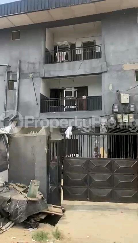 10 bedroom House for sale Miyaki Oworoshoki, Shomolu Lagos