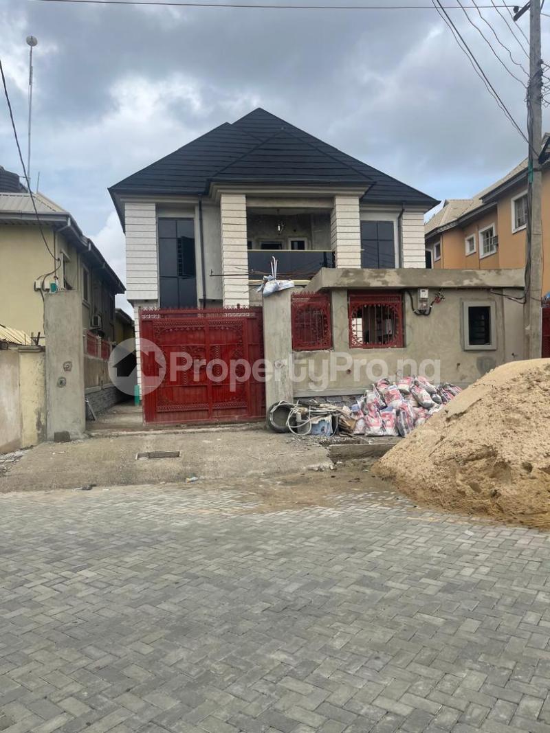 3 bedroom House for rent Greenfield Estate Off Ago palace Okota Lagos