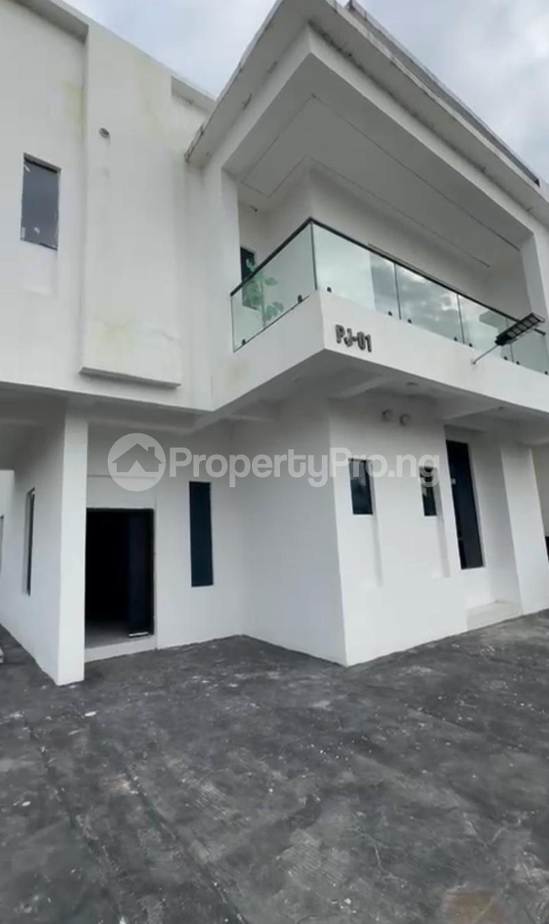 4 bedroom House for rent Abraham Adesanya Ajah Lagos