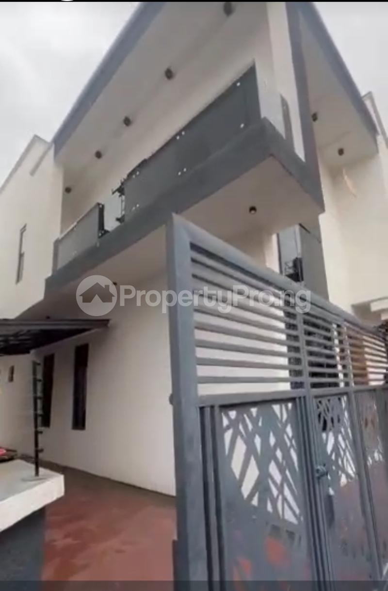 4 bedroom House for rent Divine Estate Amuwo Odofin Amuwo Odofin Lagos