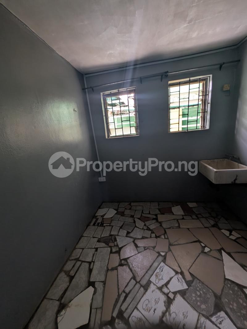 Commercial Property for rent Ooo University Of Ibadan Agbowo Samonda Ibadan Oyo