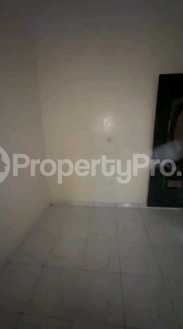 1 bedroom Flat / Apartment for rent Off Market Street, Shomolu, Lagos Shomolu Shomolu Lagos