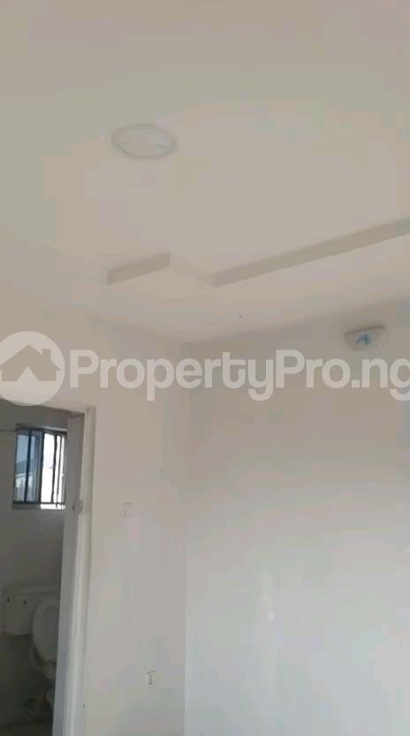 1 bedroom Flat / Apartment for rent Off Pedro Road, Ladilak, Lagos Shomolu Lagos