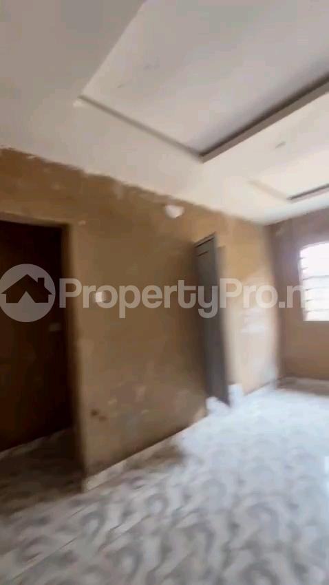 1 bedroom Flat / Apartment for rent Off Market Street, Shomolu, Lagos Shomolu Lagos