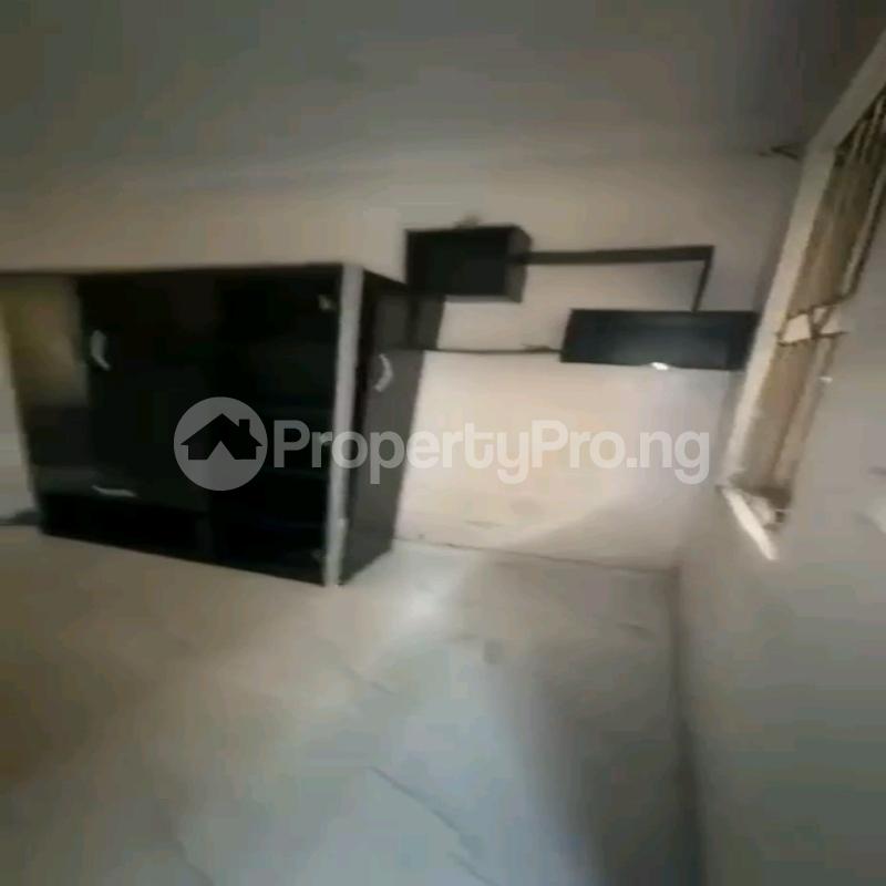 1 bedroom Flat / Apartment for rent Fadeyi Yaba Lagos Yaba Lagos