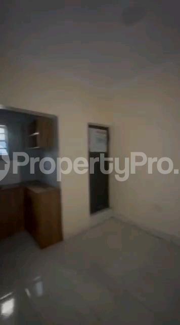 1 bedroom Flat / Apartment for rent Off Market Street, Shomolu, Lagos Shomolu Shomolu Lagos