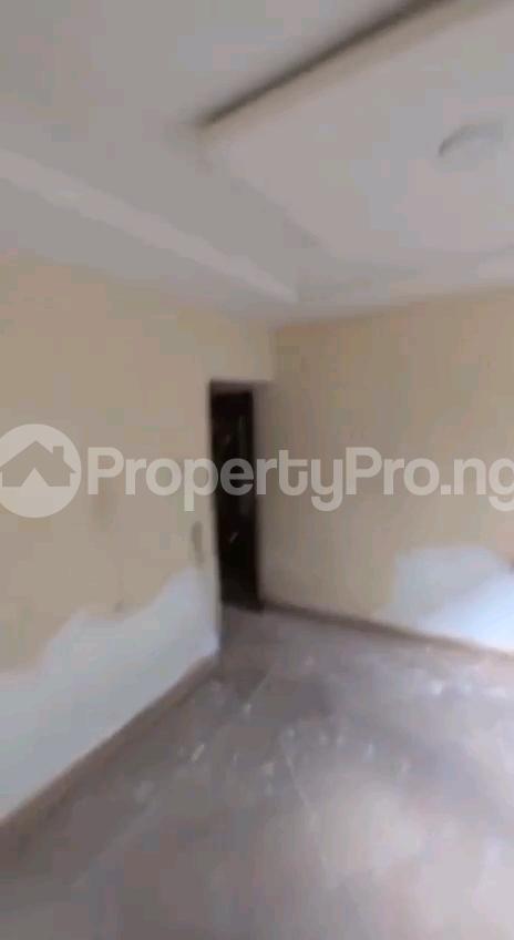 1 bedroom Flat / Apartment for rent Off Market Street, Shomolu Lagos