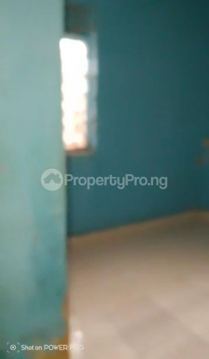 Flat / Apartment for rent Off Bajulaiye Road Sungas Bariga Shomolu Lagos