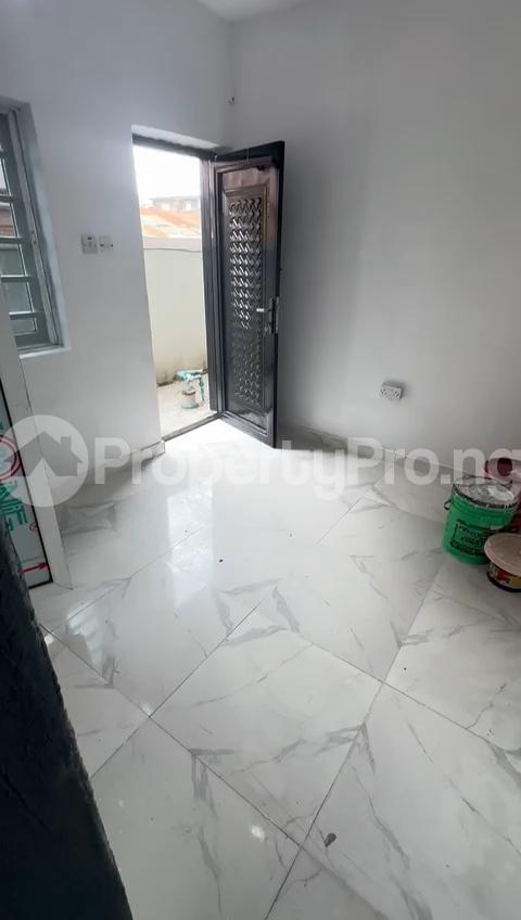 1 bedroom Flat / Apartment for rent Off Pedro Road Shomolu Lagos