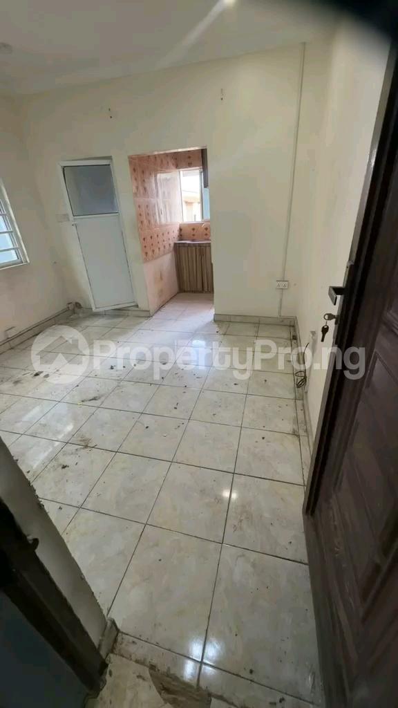 1 bedroom Flat / Apartment for rent Sholuyi Lagos Soluyi Gbagada Lagos