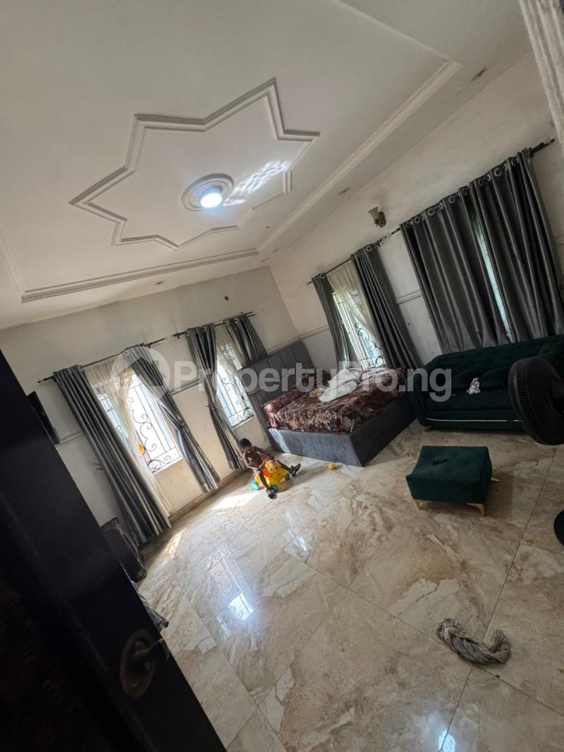 Flat / Apartment for rent Oloruntoyin Street,oworonshoki Bariga Lagos