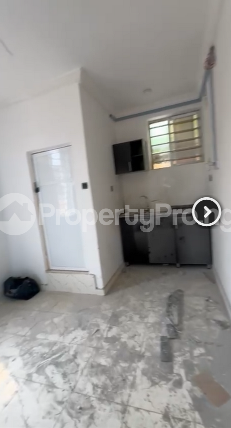 1 bedroom Flat / Apartment for rent Shomolu Lagos