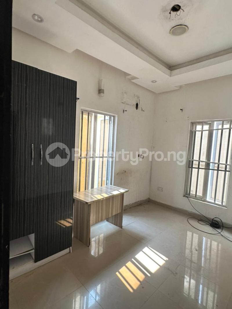 1 bedroom Flat / Apartment for rent Bera chevron Lekki Lagos