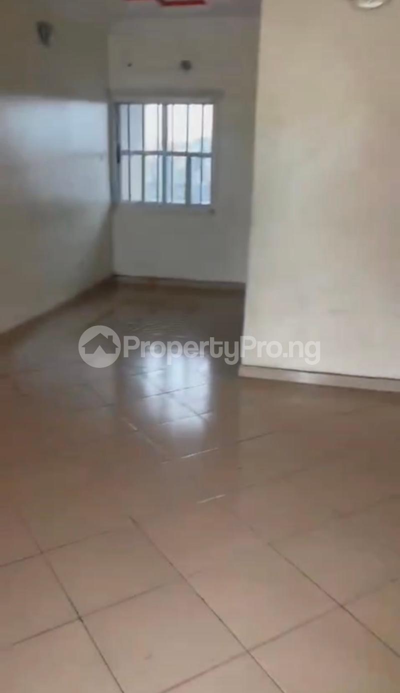 2 bedroom Flat / Apartment for rent Ogunlana Ext Ijesha Surulere Lagos