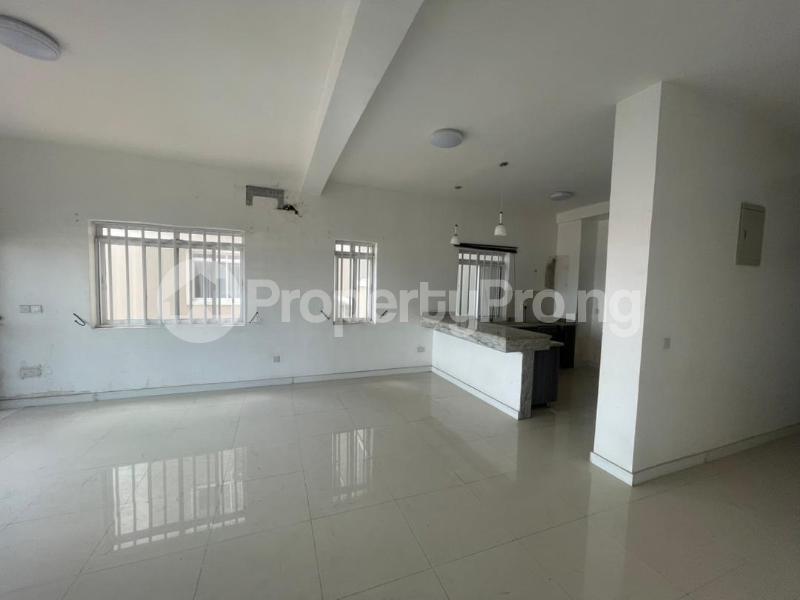 2 bedroom House for rent ONIRU Victoria Island Lagos