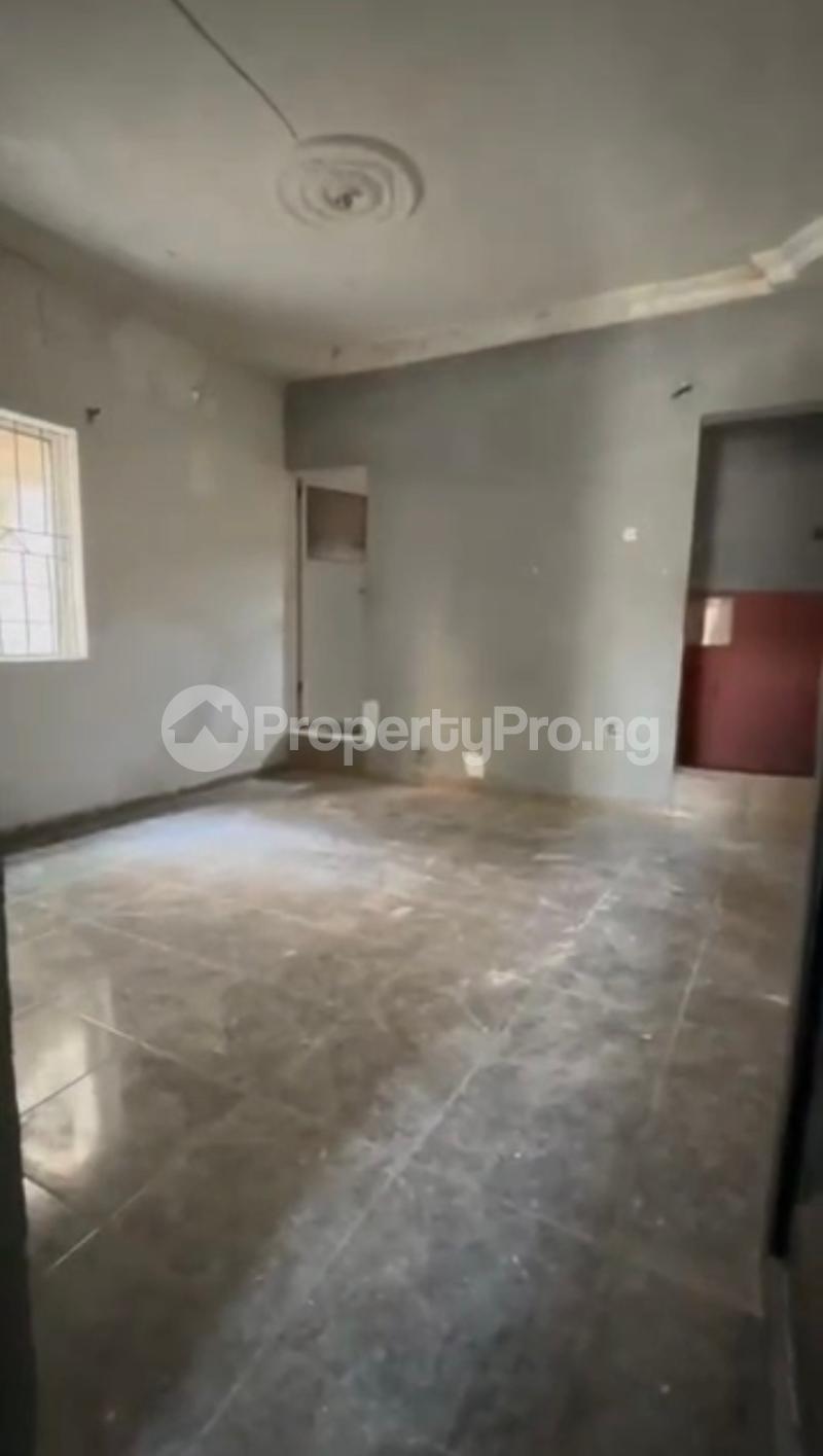 1 bedroom Flat / Apartment for rent Folagoro Shomolu Lagos