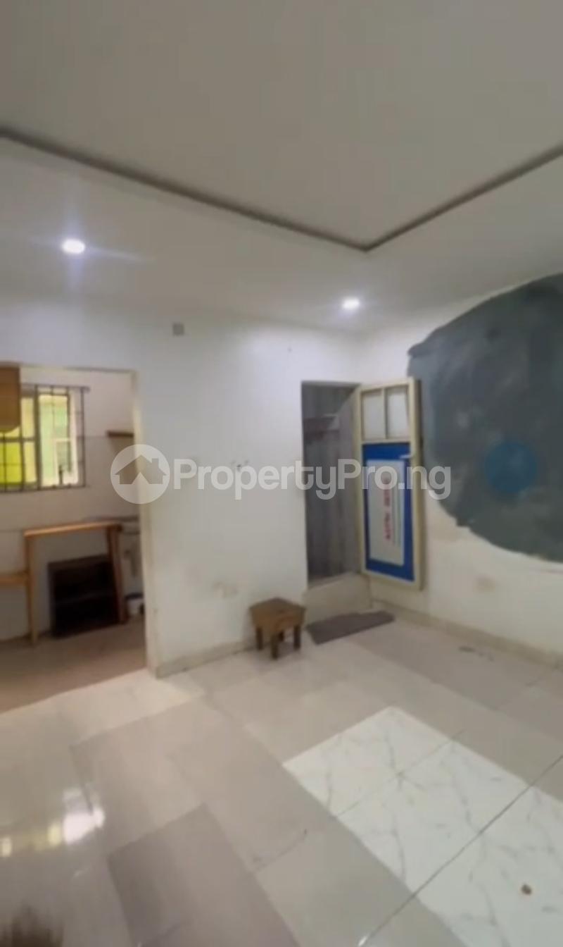 Flat / Apartment for rent Onike Yaba Lagos