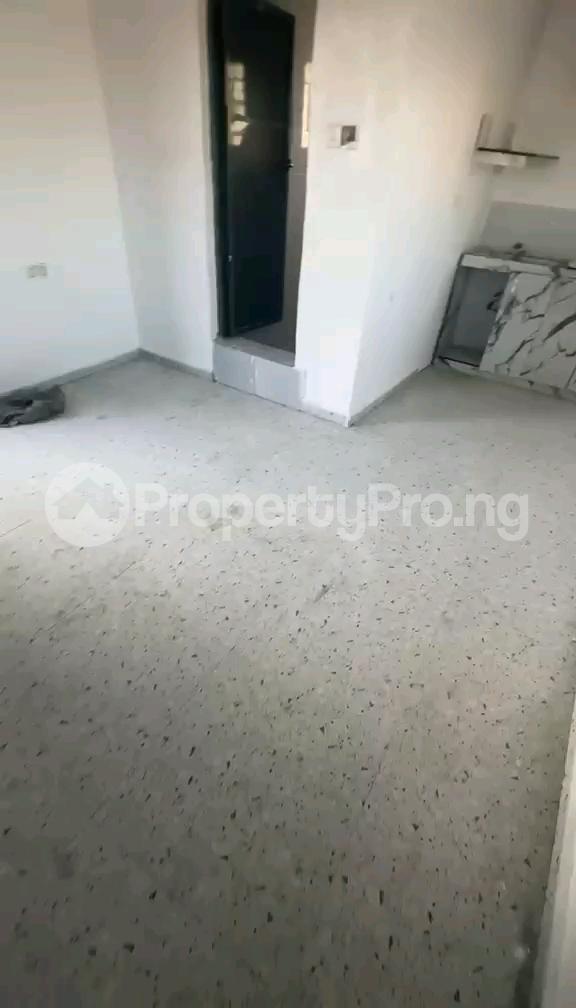 1 bedroom Flat / Apartment for rent Off Pedro Road Ladilak Shomolu Lagos Shomolu Shomolu Lagos