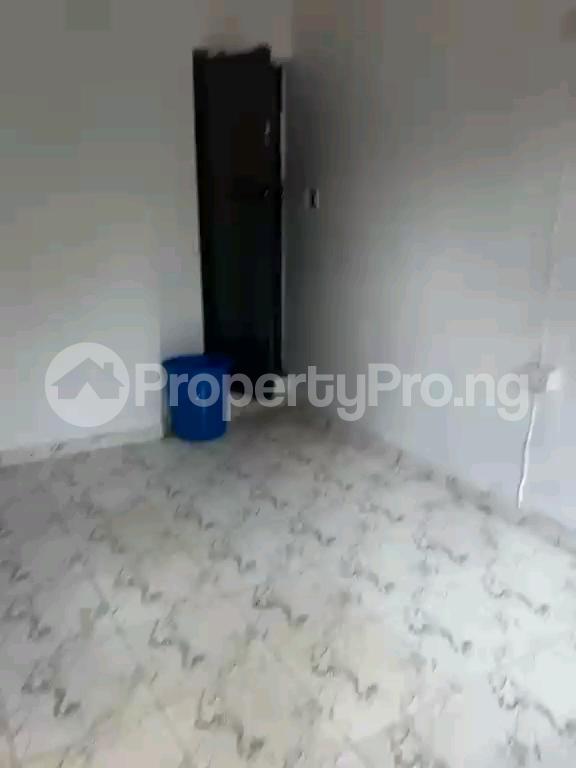 1 bedroom Flat / Apartment for rent Off Sholanke Street, Chemist, Akoka, Lagos Akoka Yaba Lagos