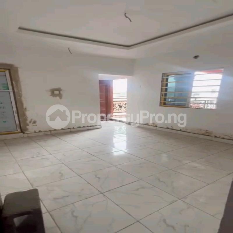 1 bedroom Flat / Apartment for rent Off Market Street Shomolu Shomolu Shomolu Lagos