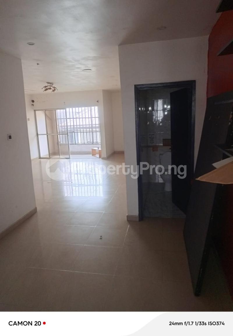 3 bedroom Flat / Apartment for rent Osapa london Lekki Lagos