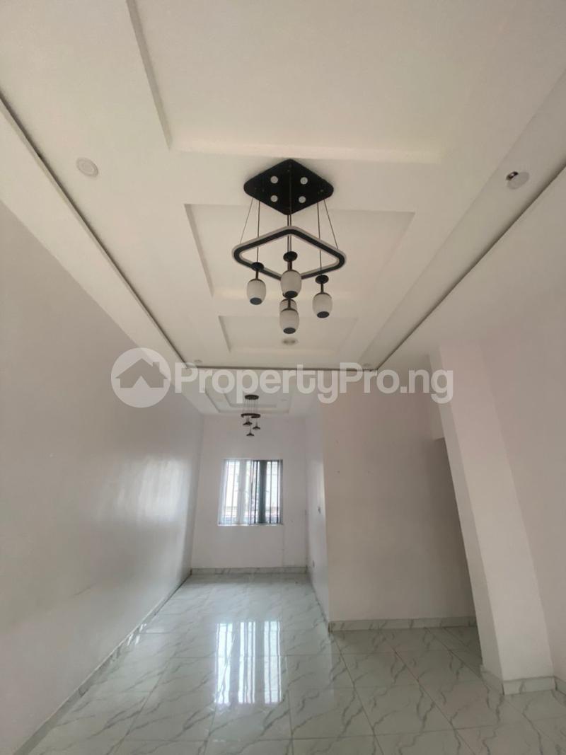 3 bedroom Flat / Apartment for rent Osapa london Lekki Lagos