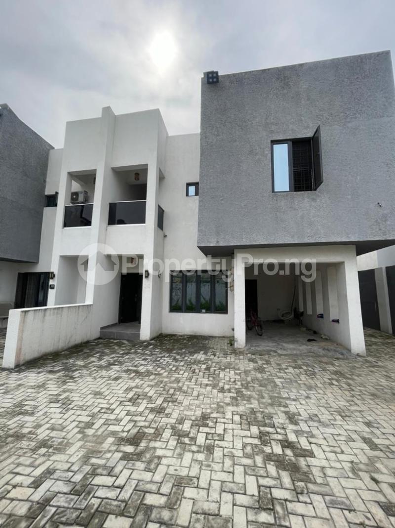 4 bedroom House for rent Chevron Lekki Lagos