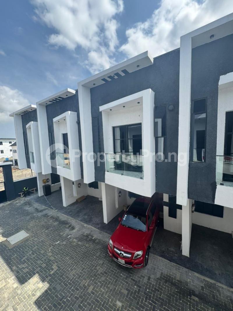 3 bedroom House for sale Ikota Lekki Lagos