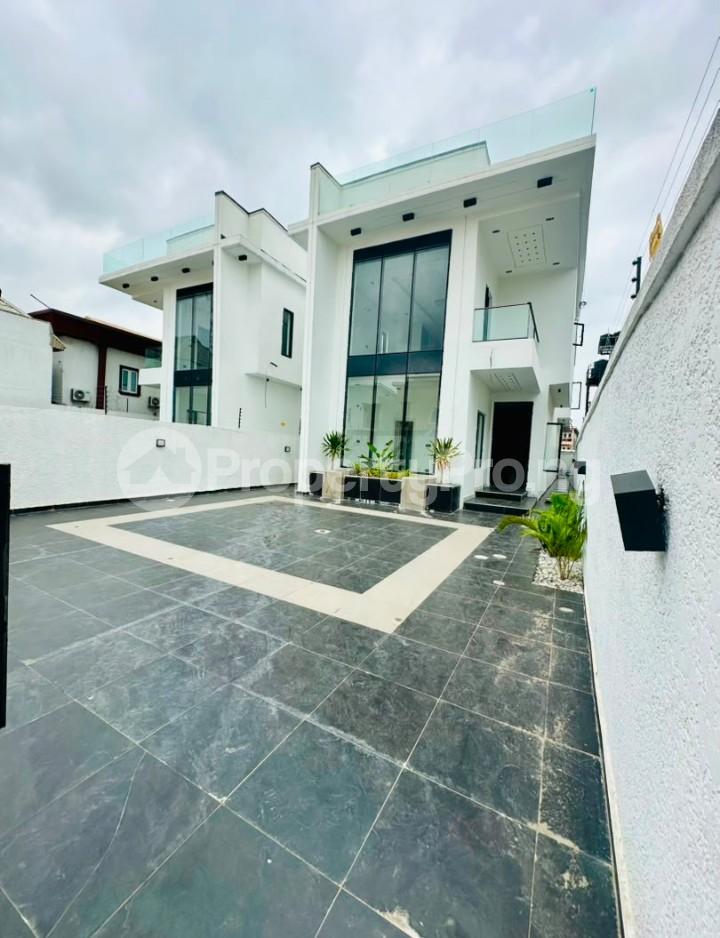 5 bedroom House for sale Ikota Lekki Lagos