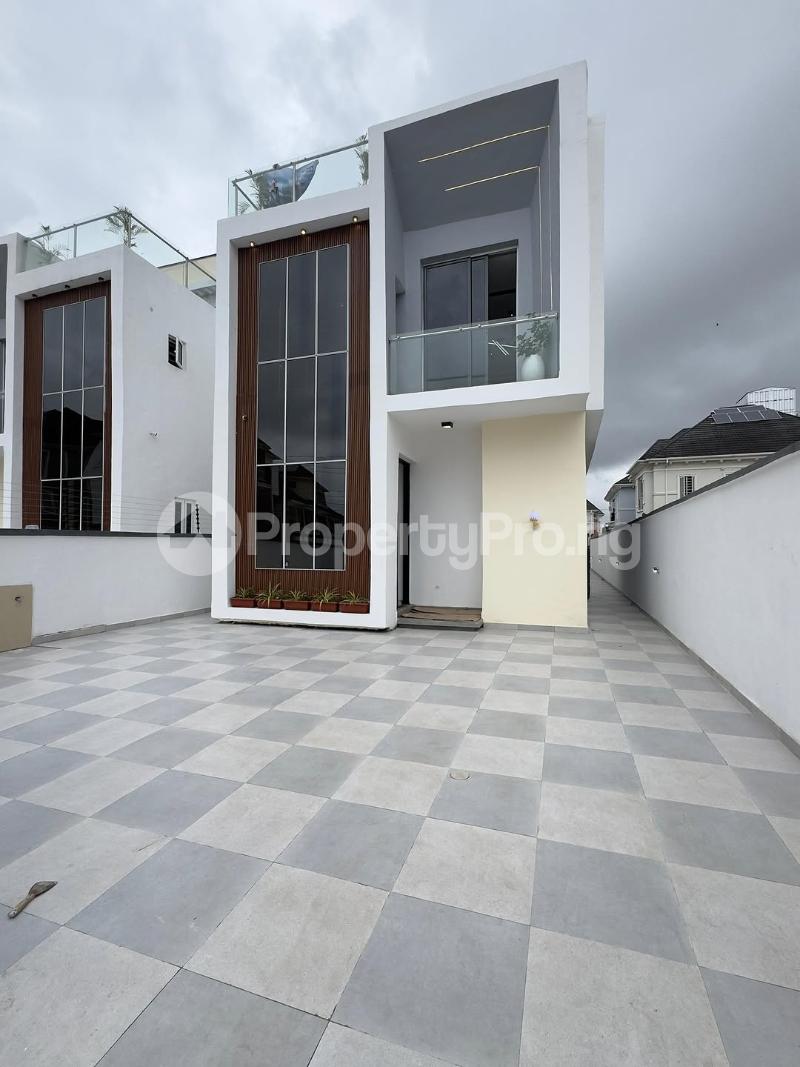 5 bedroom House for sale chevron Lekki Lagos