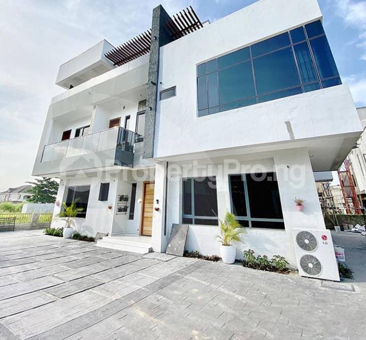 6 bedroom Flat / Apartment for sale Osapa london Lekki Lagos