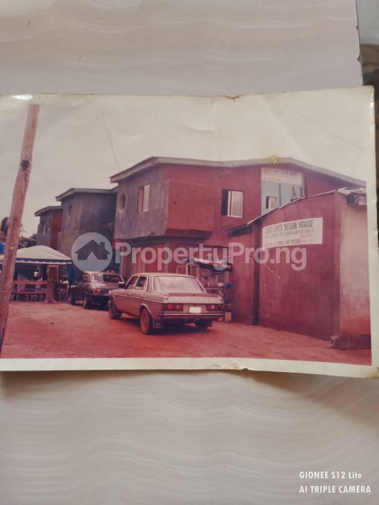 10 bedroom House for sale Off Pipeline Akute. Yakoyo/Alagbole Ojodu Lagos