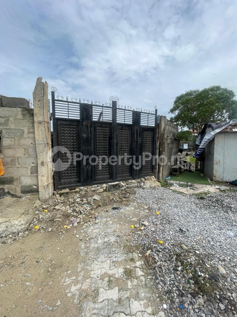 Land for sale Admiralty Way Lekki Phase I Lekki Phase 1 Lekki Lagos