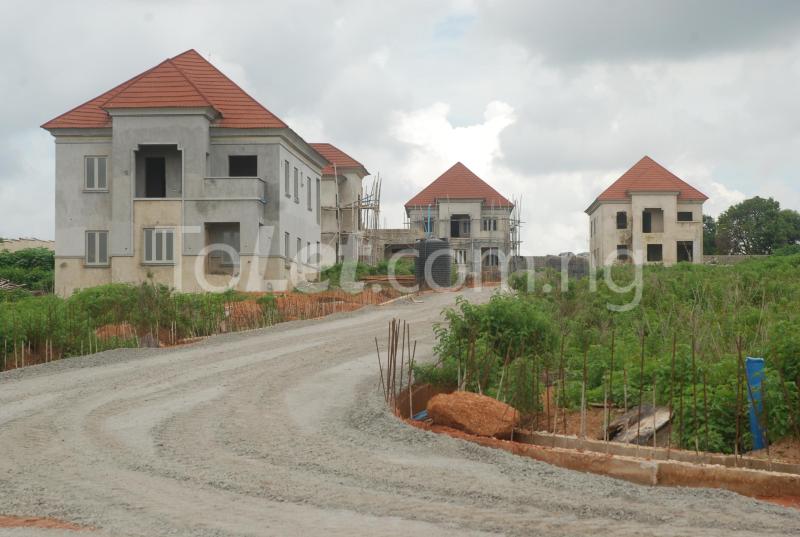 House for sale Off Umar Yar’dua Express Way, 20 Minutes Drive To The Nnamdi Azikwe International Airport Abuja - 1
