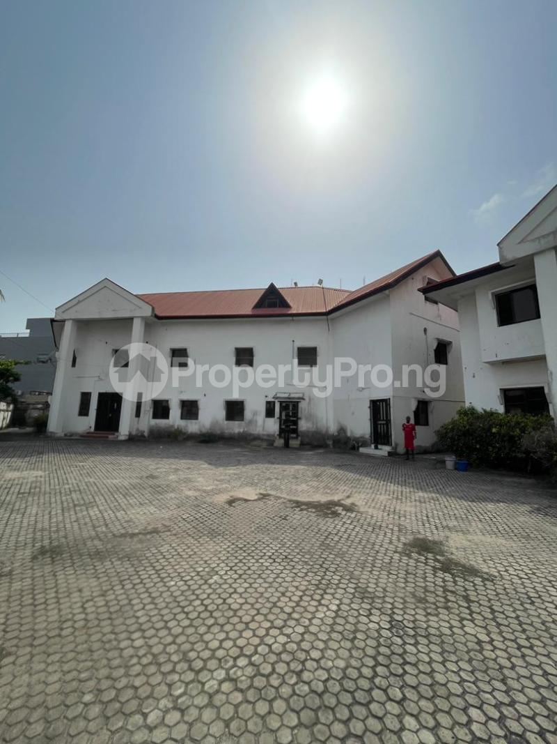 Commercial Property for rent  Admiralty Road Lekki Lagos