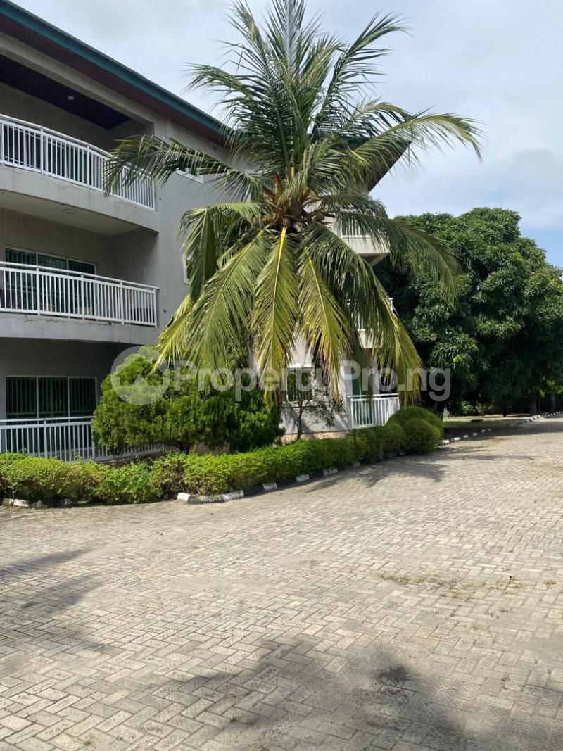 3 bedroom Commercial Property for rent ONIRU Victoria Island Lagos