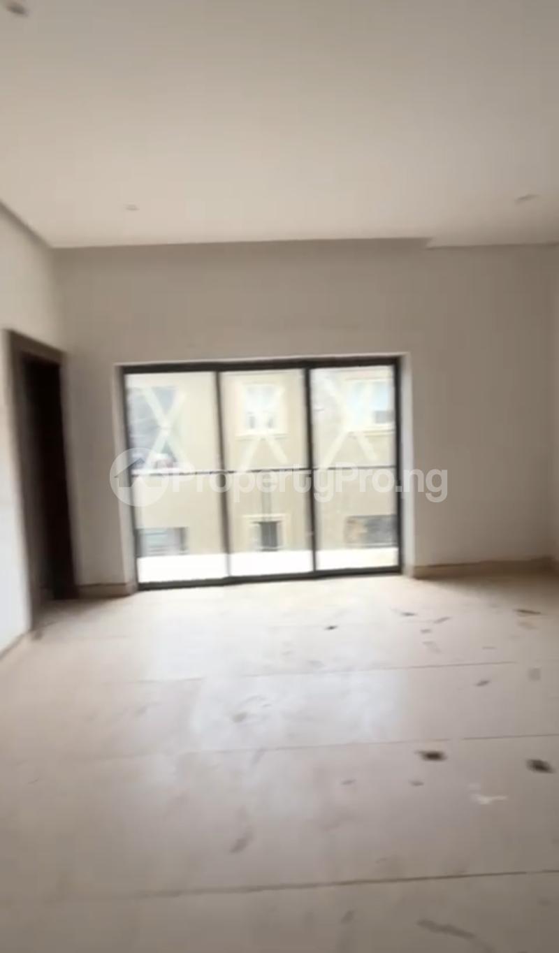 1 bedroom Flat / Apartment for sale Onike Yaba Lagos