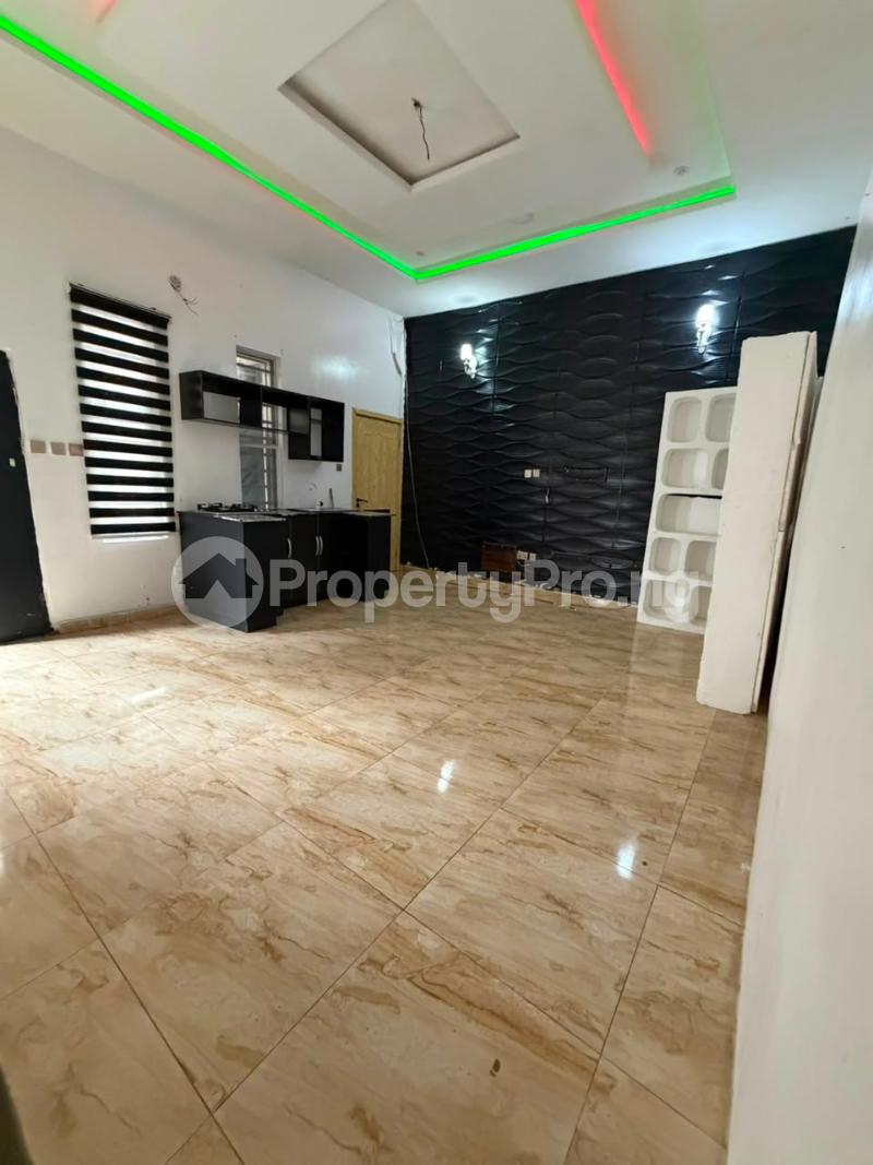 1 bedroom Flat / Apartment for rent Estate Orchid Lekki Lagos