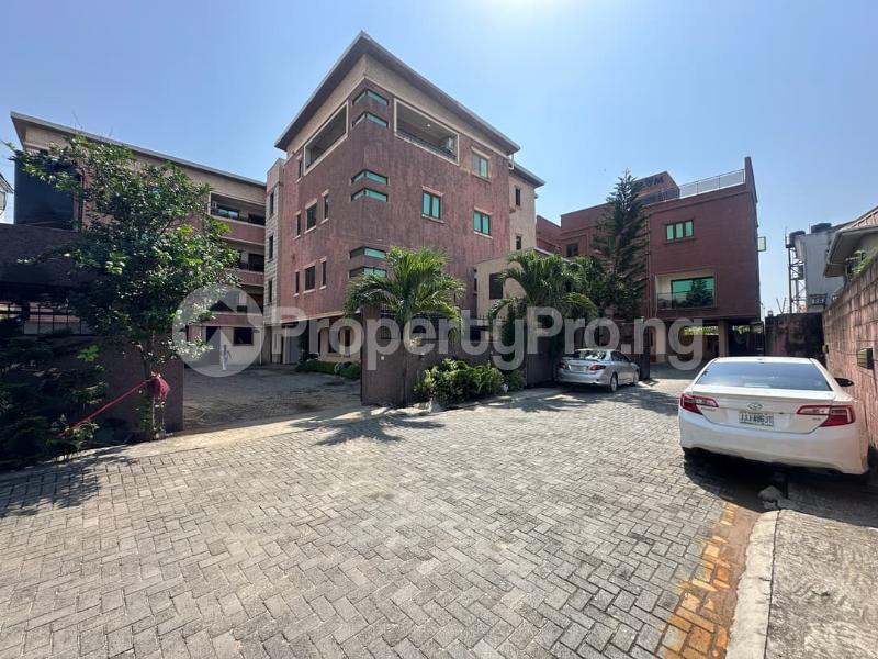Flat / Apartment for rent Ilasan Lekki Lagos