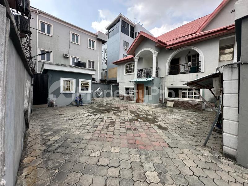 Flat / Apartment for rent Lekki Phase 1 Lekki Lagos