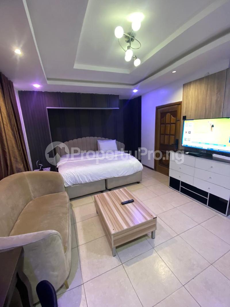 1 bedroom Flat / Apartment for shortlet Magodo Magodo GRA Phase 2 Kosofe/Ikosi Lagos