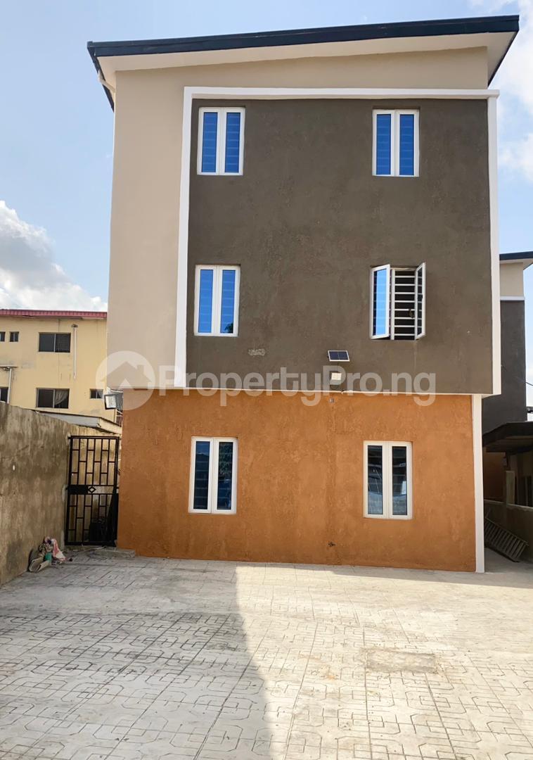 1 Bedroom Flat / Apartment in Jibowu Yaba Lagos Flat / Apartment for