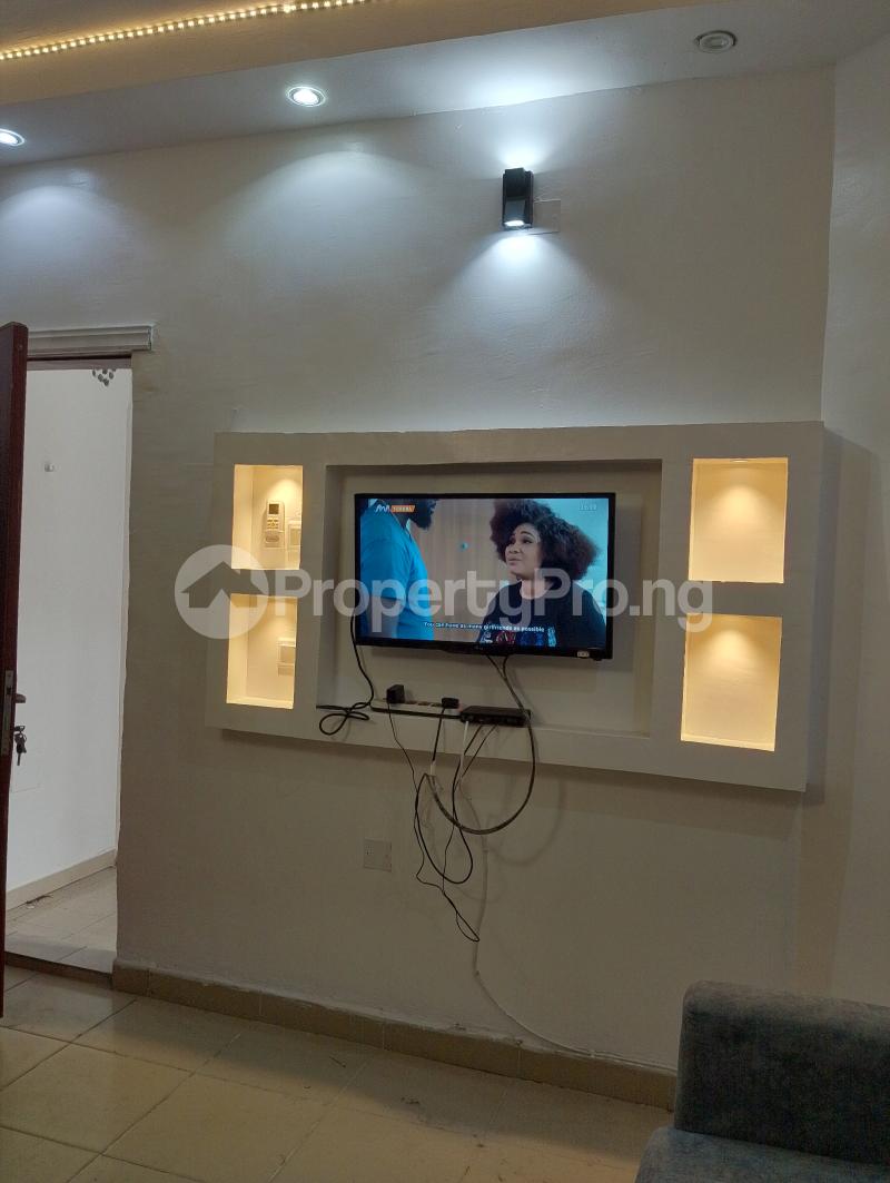 1 bedroom Flat / Apartment for shortlet Wole Ariyo Off Admiralty Way Lekki Phase 1 Lekki Lagos