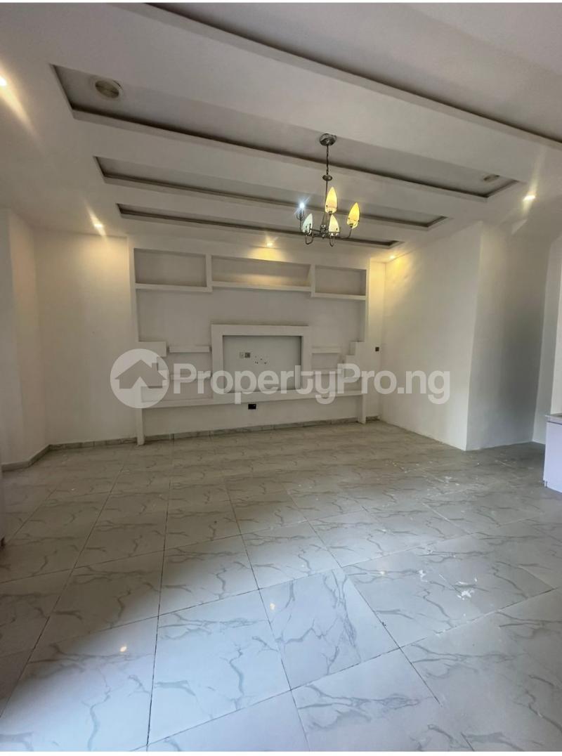 Flat / Apartment for rent Osapa Osapa london Lekki Lagos