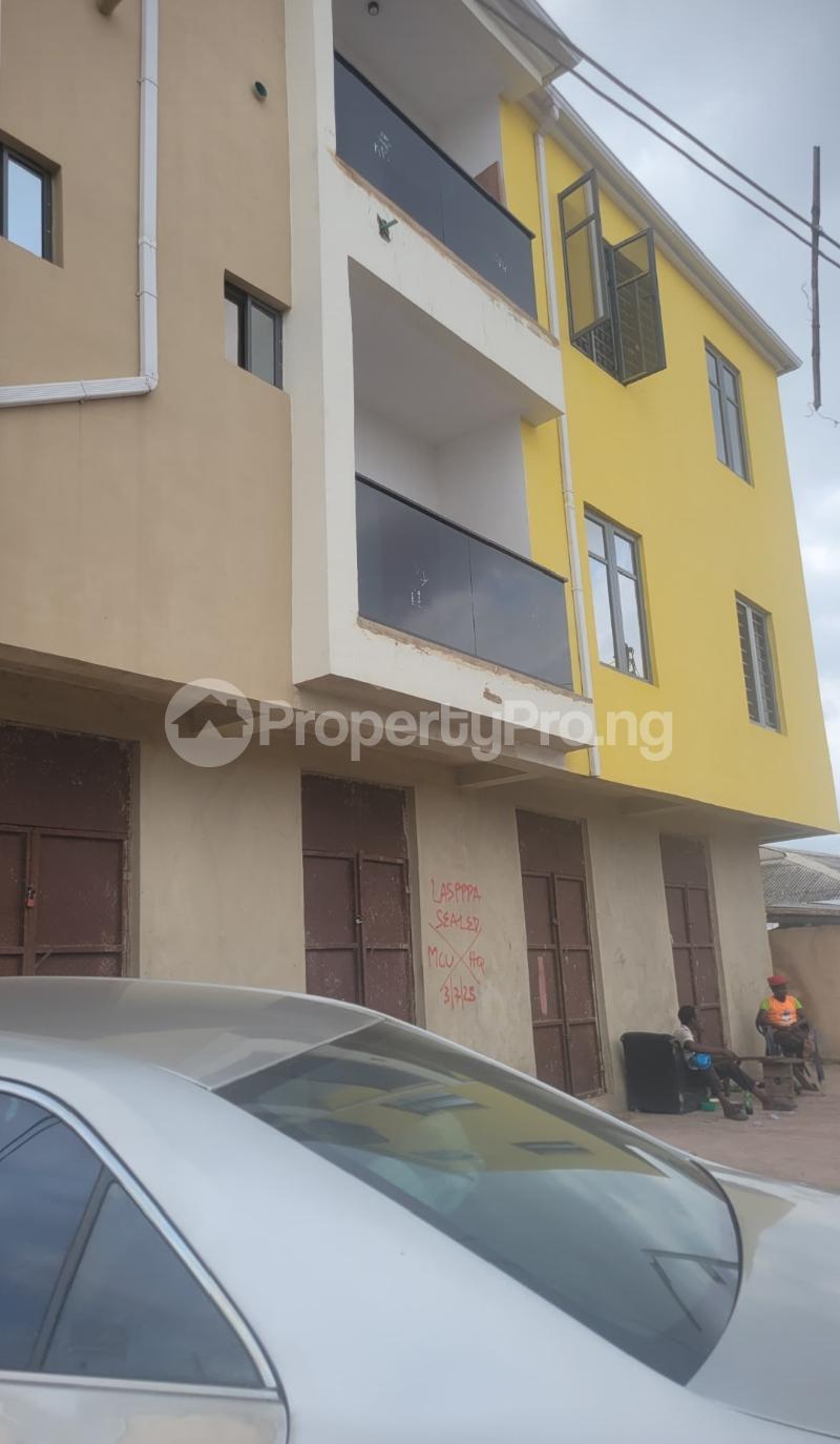1 bedroom Flat / Apartment for rent Back Of Ikeja Army Cantonment, Off Bank Anthony Way Ikeja Mobolaji Bank Anthony Way Ikeja Lagos - 7