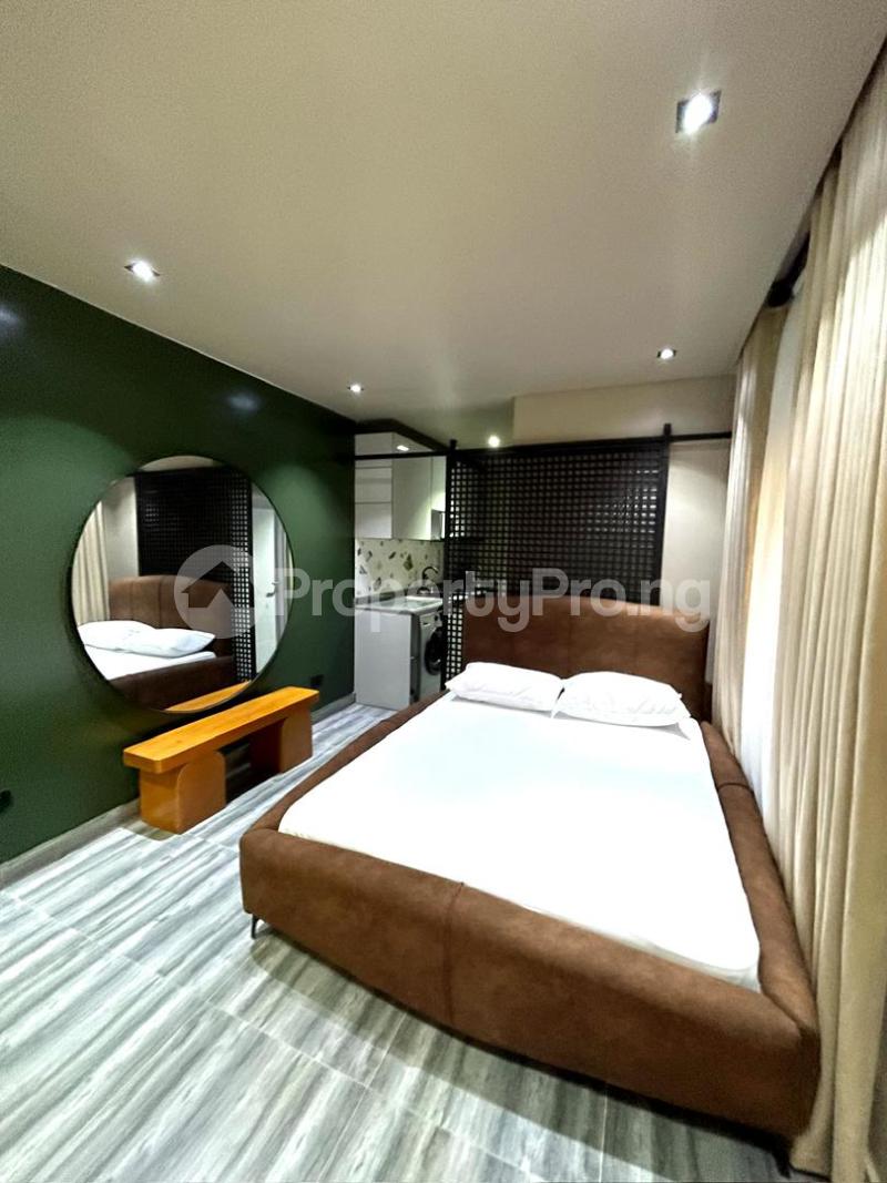 1 bedroom Flat / Apartment for shortlet Onike Yaba Lagos