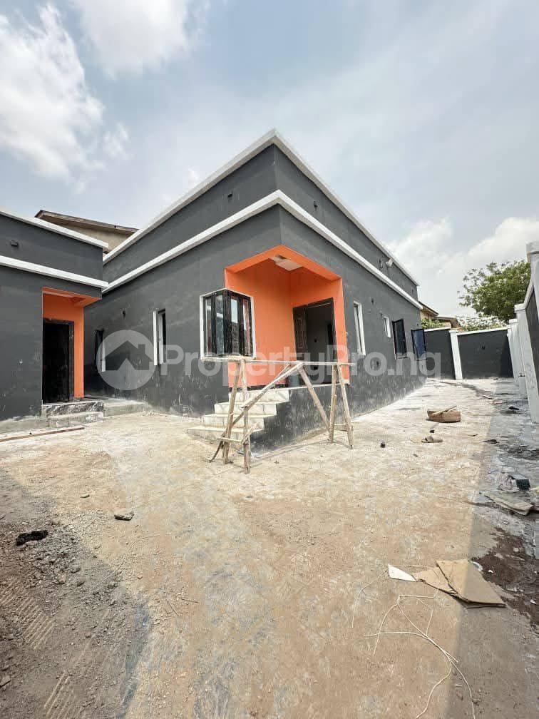 3 bedroom House for rent No 3, Adebolu Aina Street Ologuneru Ibadan Ibadan north west Ibadan Oyo